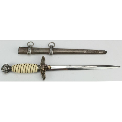 995 - German Luftwaffe Officers dagger, complete with scabbard.