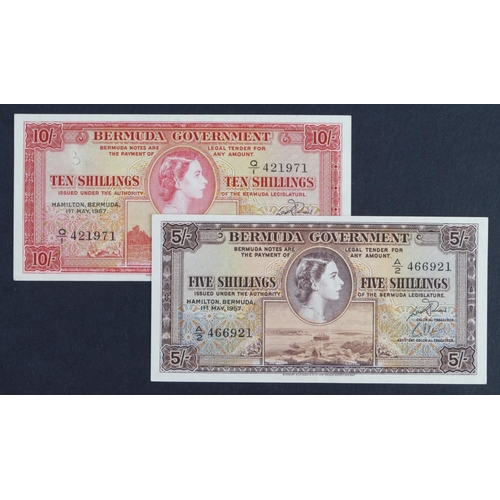 154 - Bermuda (2), 10 Shillings and 5 Shillings dated 1st May 1957, serial Q/1 421971 (TBB B120b, Pick19b)... 