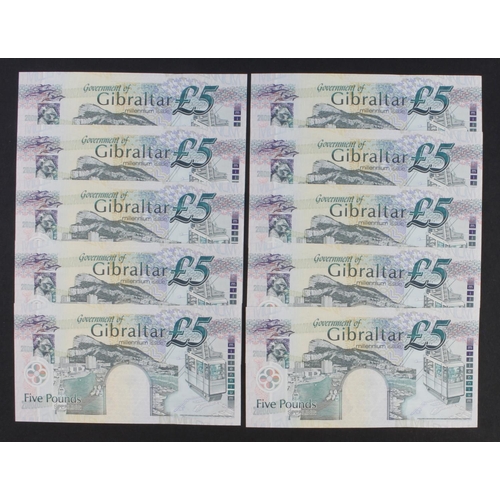307 - Gibraltar 5 Pounds (10) dated 2000, Commemorative notes Millennium 2000, two consecutively numbered ... 