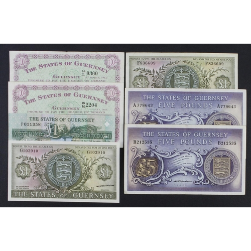 323 - Guernsey (7), 5 Pounds (2) issued 1969 - 1975 signed Hodder, serial A778643 & B212535 (TBB B151b, Pi... 