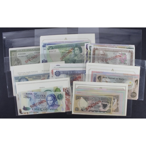 482 - World (34), Official Franklin Mint Presentation Sets of Specimen Banknotes From Around The World, a ... 