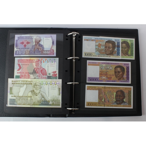 492 - World, Africa collection Part 1 (222), first album of a superb Uncirculated collection of African ba... 