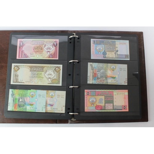 499 - World, Middle East (125) an Uncirculated group in album comprising Bahrain, Iran, Iraq, Jordan, Kuwa... 