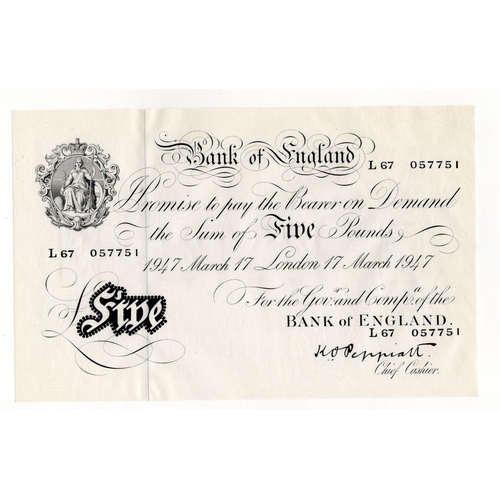 66 - Peppiatt 5 Pounds (B264) dated 17th March 1947, serial L67 057751, London issue on thin paper, a con... 