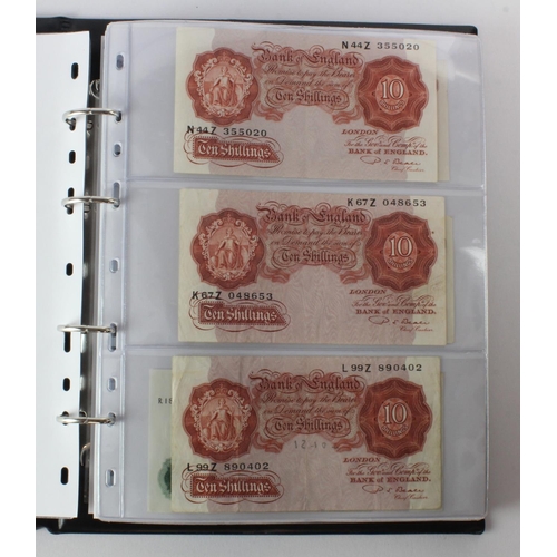 88 - Bank of England in an album plus a few world notes (35 total), O'Brien Lion & Key 5 Pounds (2), 1 Po... 