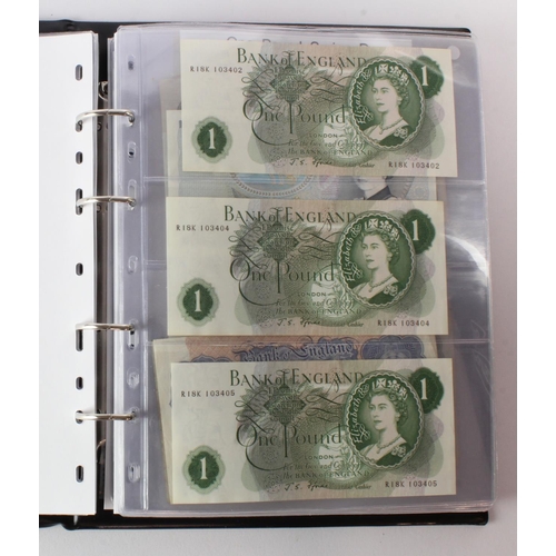 88 - Bank of England in an album plus a few world notes (35 total), O'Brien Lion & Key 5 Pounds (2), 1 Po... 