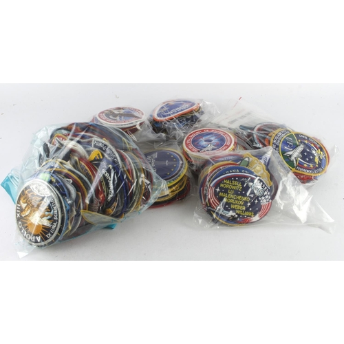 1057 - NASA interest. A large collecton of approximately 275 NASA related cloth badges