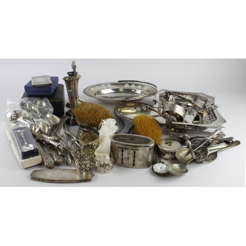 1078 - Silver & Silver Plate. A collection of various silver & silver plated items, including vanity items,... 