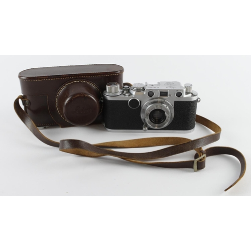 1104 - Leica IIf Ernest Leitz Wetzlar DRP camera (no. 763342), with Elmar f=5cm 1:3.5 lens, contained in le... 