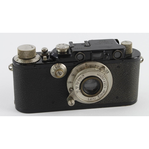 1105 - Leica III Ernest Leitz Wetzlar DRP camera (no. 116625), with Leitz Elmar 1:3.5 F=50mm lens (appears ... 