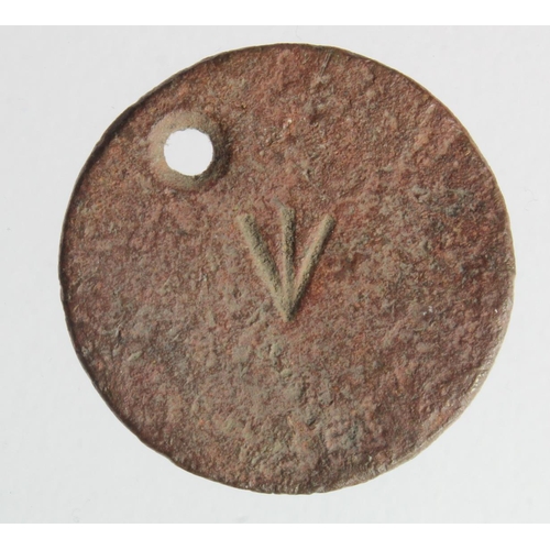 1017 - British Army Government Tag, bronze (or iron?) d.28mm 'C E 9' / (arrow), corroded GF