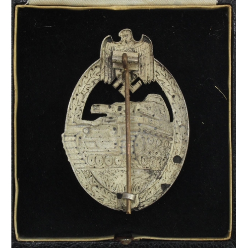 1116 - Geram Tank battle badge, silver grade in fitted case.