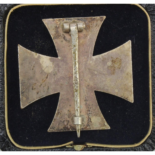 1203 - German Iron Cross 1st class pinback, solid private purchase or Naval issue, pin 247?, in fitted case... 