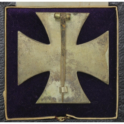 1366 - Imperial German 1st class Iron Cross, 3x piece made, in fitted case, this with WW1 Iron Cross image ... 