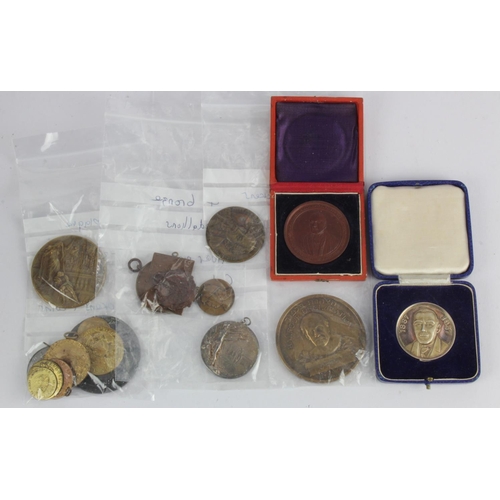 745 - GB & World Commemorative Medals, Tokens and Medalets (19) 19th-20thC assortment, silver noted.