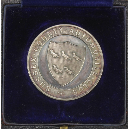 793 - Sussex County Automobile Club silver prize medal. D.35mm, weight 30.7 gms. In its fitted case by Bra... 