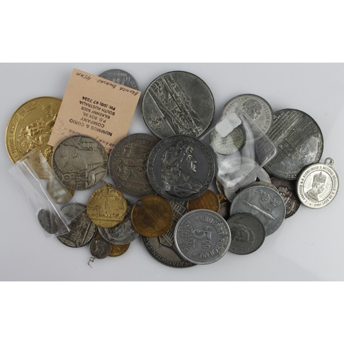 808 - World Commemorative Medals (31) 17th(?) to 20thC mostly white metal and base, a few potentially silv... 