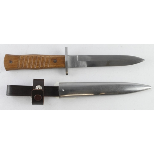 870 - German WW1 trench knife a good copy.