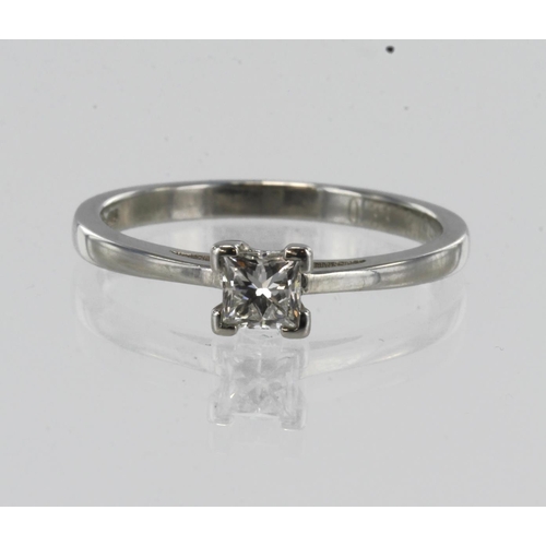 36 - Platinum certificated diamond solitaire ring, one princess cut 0.33ct, colour H, clarity VS2, jewell... 