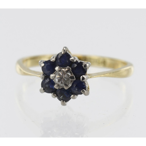47 - 18ct yellow gold diamond and sapphire daisy cluster ring, one round brilliant cut diamond approx. 0.... 