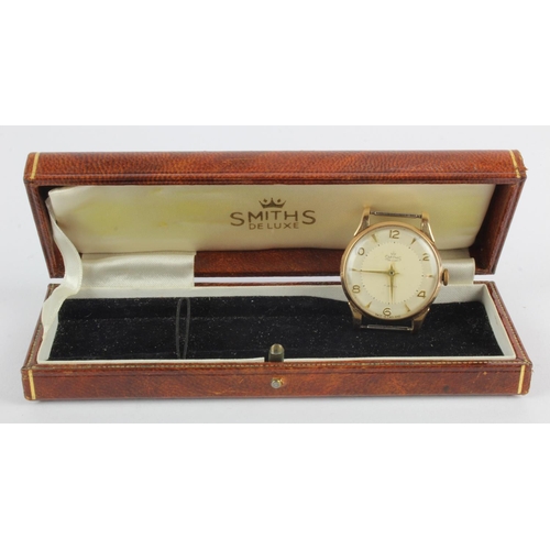 104 - Gents 9ct gold cased Smiths De Luxe manual wind wristwatch, hallmarked Edinburgh 1954. The two-tone ... 