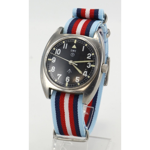 155 - CWC British military issue stainless steel cased wristwatch. The black dial with Arabic numerals, wh... 