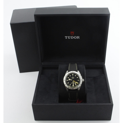 162 - Tudor Black Bay Pro stainless steel gents wristwatch, 2022 card, ref.79470, serial.0H16xxx. The blac... 