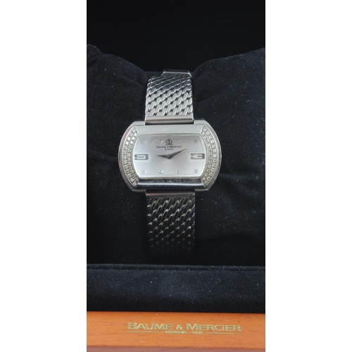 174 - Baume & Mercier Hampton City quartz stainless steel ladies wristwatch, Ref. 65412. The silver dial w... 