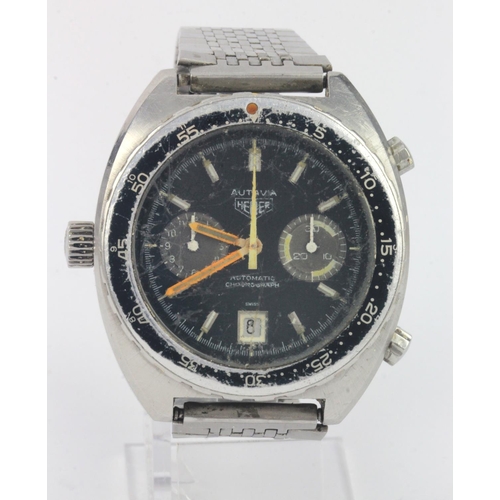 19 - Gents Heuer Autavia Stainless steel automatic wristwatch, the black dial with two subsidiary dials, ... 