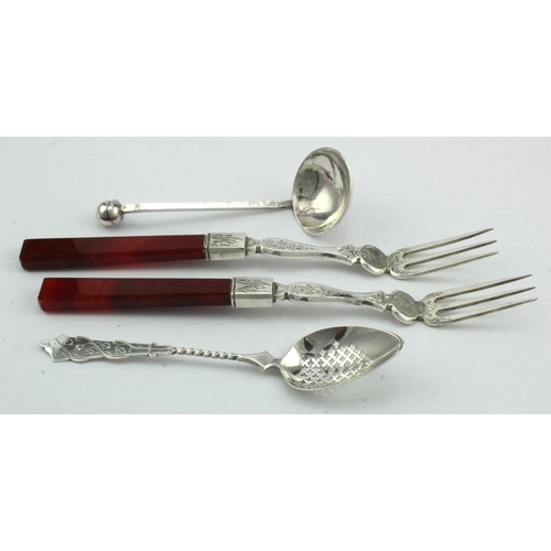 323 - Mixed lot of silver flatware comprising a modern ladle hallmarked PDK 925 London 2001 plus two agate... 