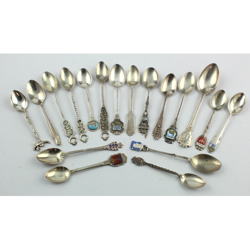 365 - Mixed lot of foreign silver spoons, various, comprising four Sterling silver, four with foreign silv... 