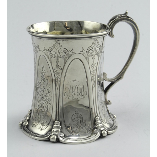 482 - Attractive Victorian silver Christening mug engraved with panels of scrolls & flowers, hallmarked fo... 