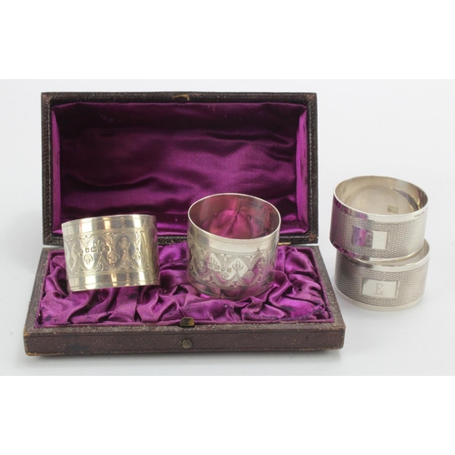 512 - Pair of boxed Victorian silver napkin rings hallmarked RMEH Sheffield 1882 (tiny split to one ring) ... 