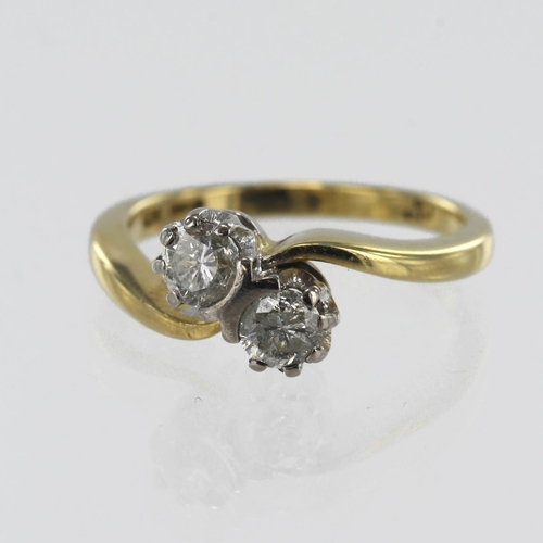 551 - 18ct yellow gold diamond Toi Et Moi ring, set with two round brilliant cut diamonds TDW approx. 0.43... 