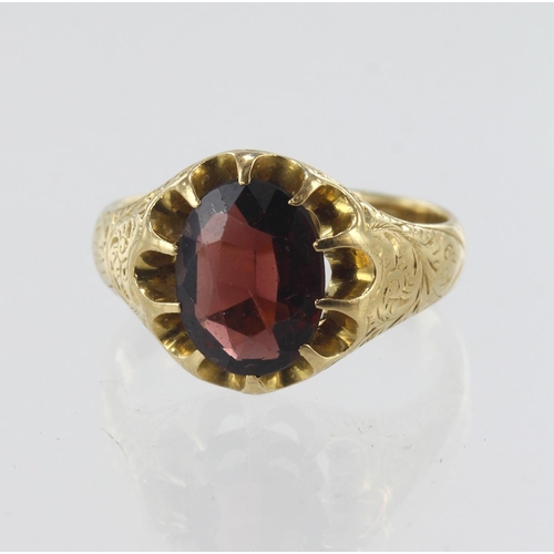 571 - 18ct yellow gold antique garnet ring, garnet measures 10mm x 7mm, hallmarked Chester 1901, scalloped... 