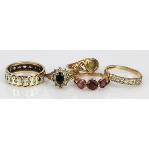 802 - Five 9ct gold/tests 9ct rings, stones include sapphire, peridot, paste, finger sizes H/I, I, L, M, M... 