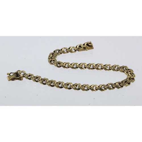 998 - Yellow gold (tests 14ct) fancy linked bracelet, width approx. 5.5mm, length 7.3