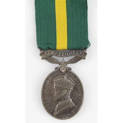 1075 - Efficiency Medal GVI with Territorial Clasp (915729 Gnr. H. Dodgson R.A.,)