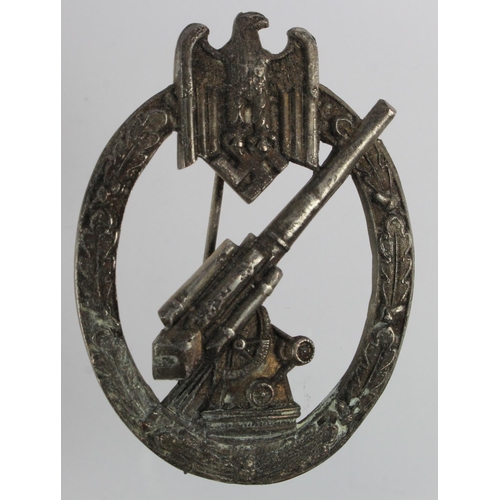 1151 - German Army Flak and 88mm Gunners war badge, maker marked Osang, Dresden.