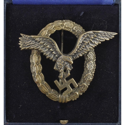 1216 - German Luftwaffe Pilots cased war badge.