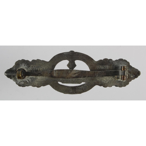 1265 - German U Boat close combat clasp, maker marked.