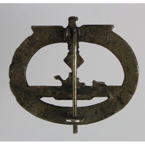 1266 - German U Boat Kriegsmarine war badge.