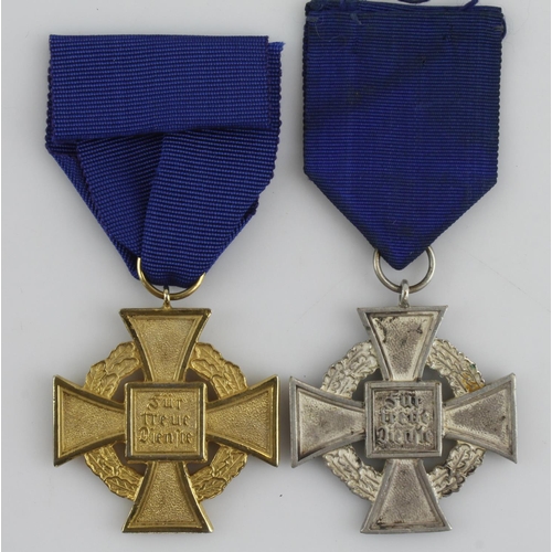 1290 - German WW2 25 year faithful service medal and 40 year faithful service medal.