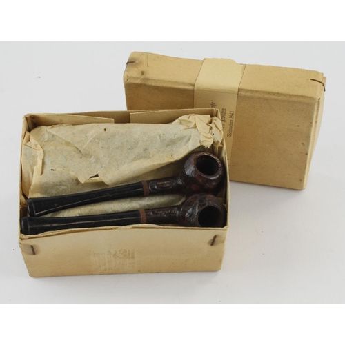 1309 - German WW2 soldiers smoking pipes in their original 1941 dated box of issue.