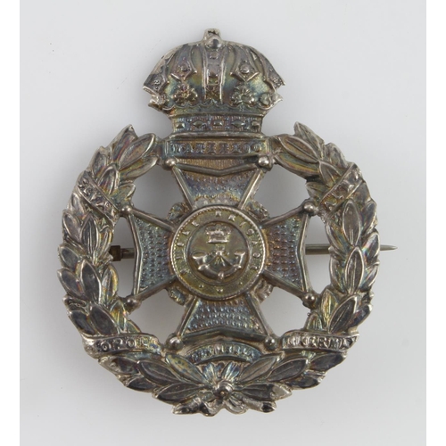 1525 - Rifle Brigade pin back cap badge, Boer War era, silver hallmarked 1899