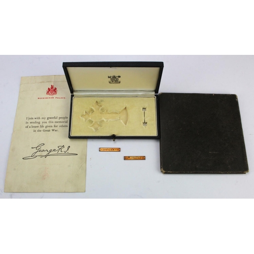 1555 - Small used lot including empty Royal Mint case for an MBE Mily, original bars '1st Army' and 'North ... 