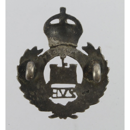 1573 - Suffolk Regt 2 VB unmarked silver cap badge, KC