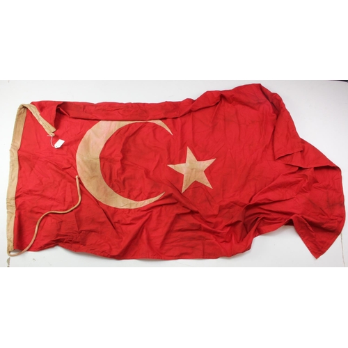 1593 - Turkey an Ottoman Turkish 5 foot flag with Turkish markings