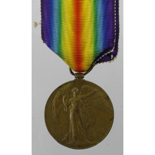 1625 - Victory Medal named 15186 Pte W White G.Gds, Killed In Action with the 2nd Bn on 7th Nov 1914. Born ... 