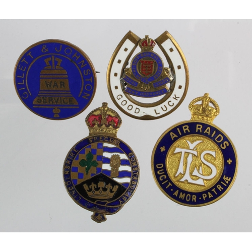 1638 - War-time enamelled badges (4): Lincs Special Constabulary, Gillett & Johnson War Service, London Tel... 